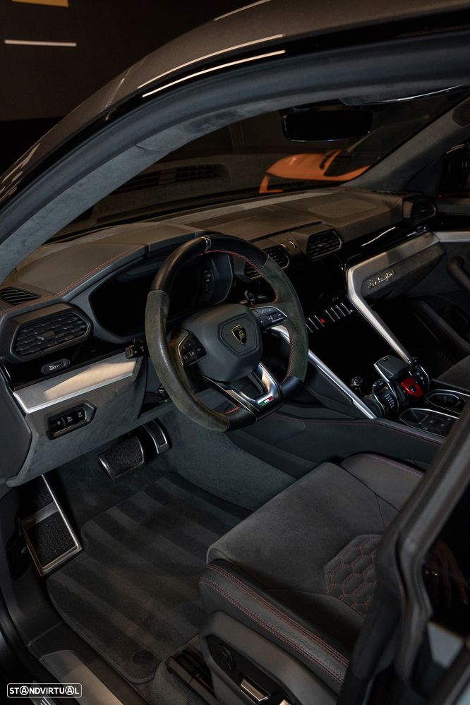 Lamborghini Urus 4.0 V8 - 16