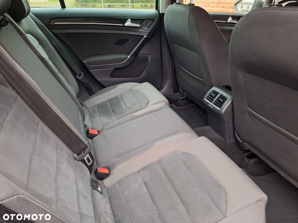 Volkswagen Golf 1.5 TSI ACT OPF Highline - 18