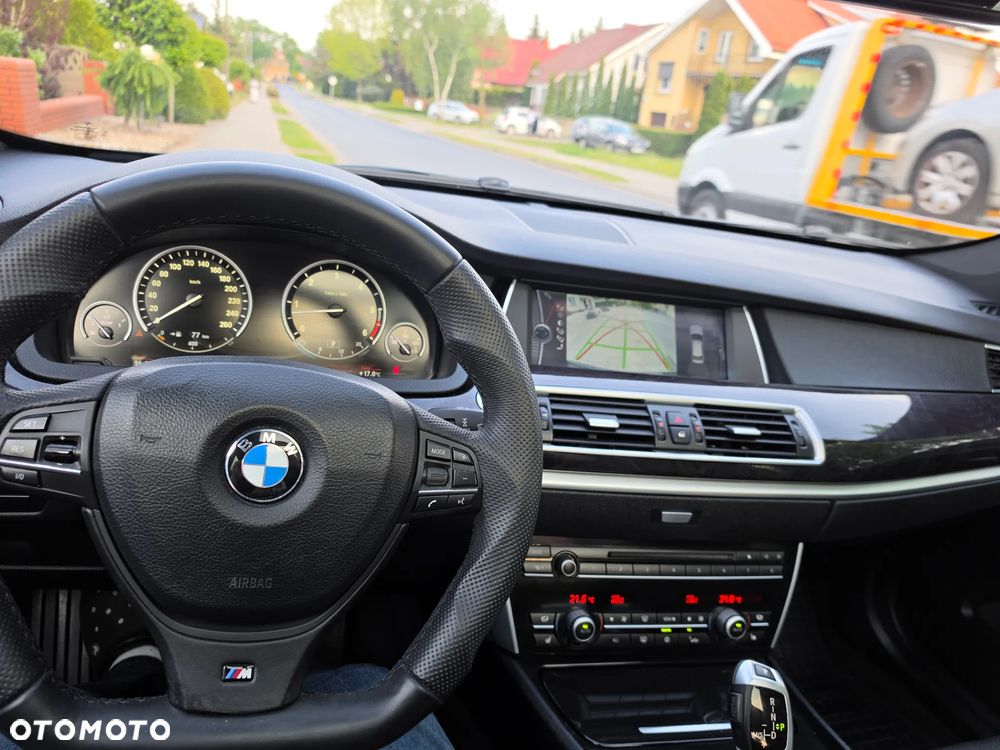 BMW 5GT - 13