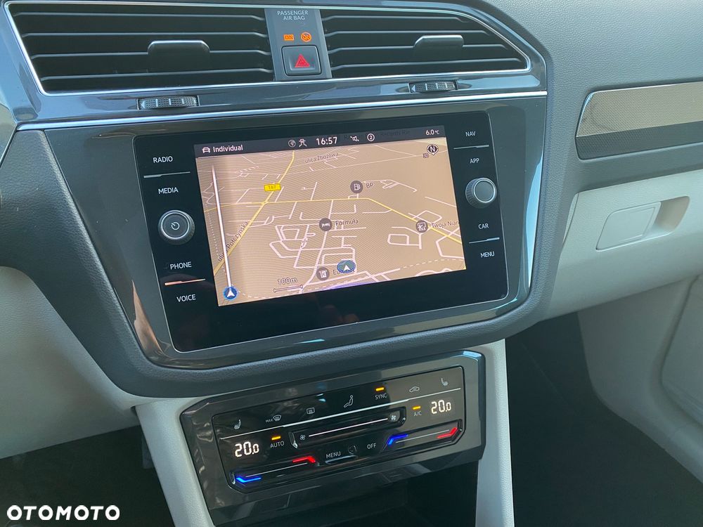 Volkswagen Tiguan 2.0 TSI 4Mot Elegance DSG - 18