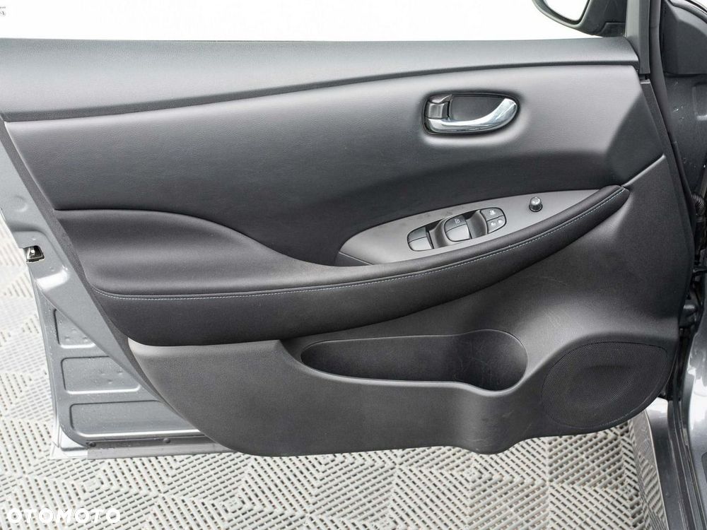 Nissan Leaf 40 kWh Acenta - 10