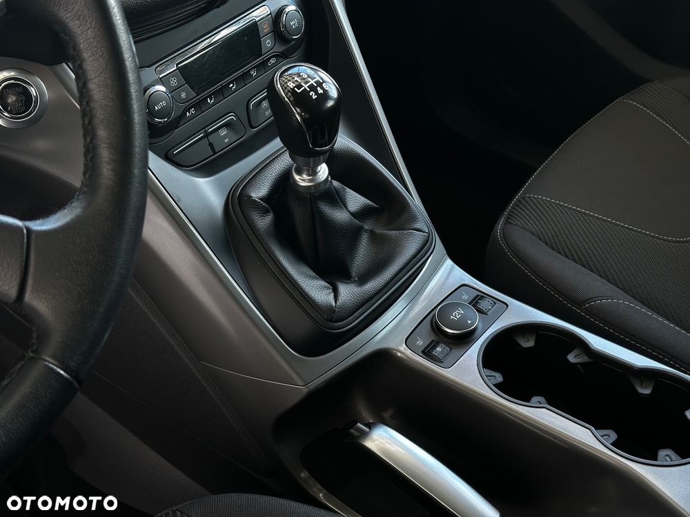 Ford Kuga - 14