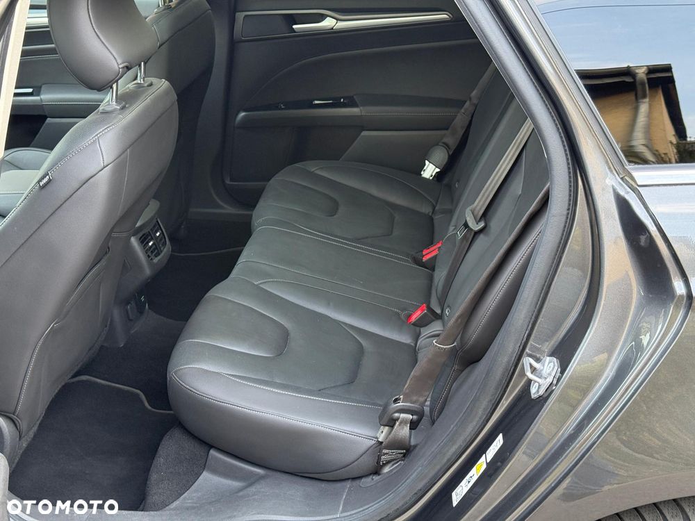 Ford Mondeo 2.0 EcoBoost STart-Stopp Autom Titanium - 18