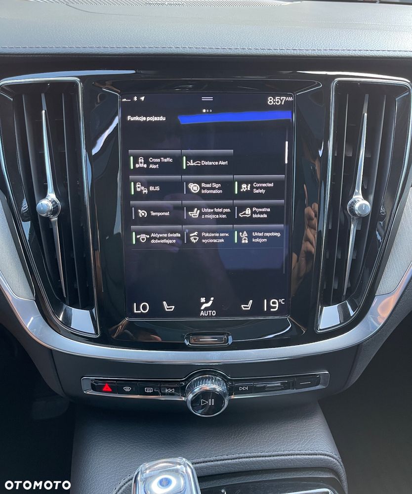 Volvo S60 T8 Recharge AWD Plus Dark - 8