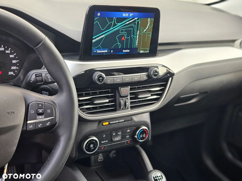 Ford Kuga - 26