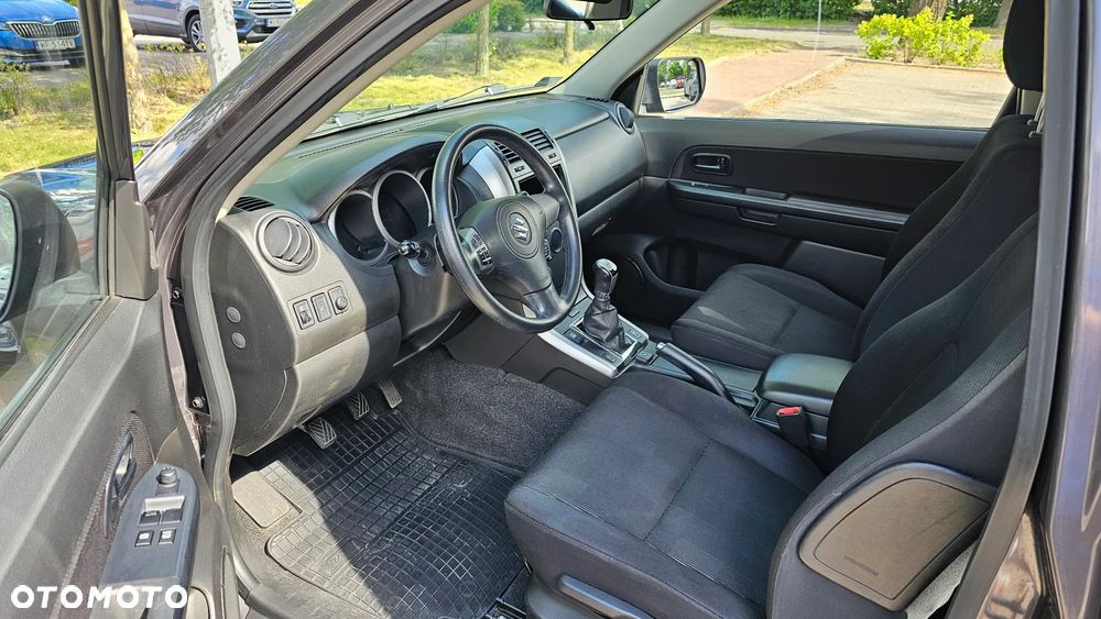 Suzuki Grand Vitara 1.6 Comfort - 10