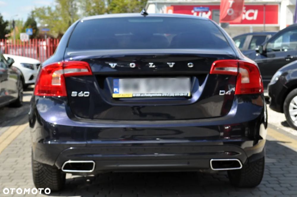 Volvo S60 D4 Drive-E Dynamic Edition (Kinetic) - 39