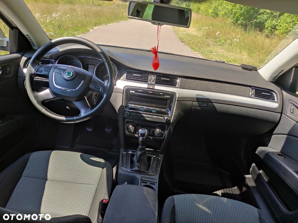 Skoda Superb 2.0 TDI Ambition - 13
