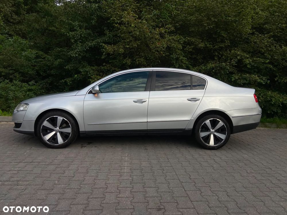 Volkswagen Passat 2.0 TDI Highline - 4