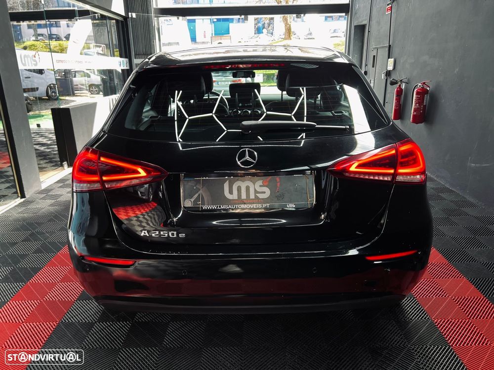 Mercedes-Benz A 250 e Progressive - 5
