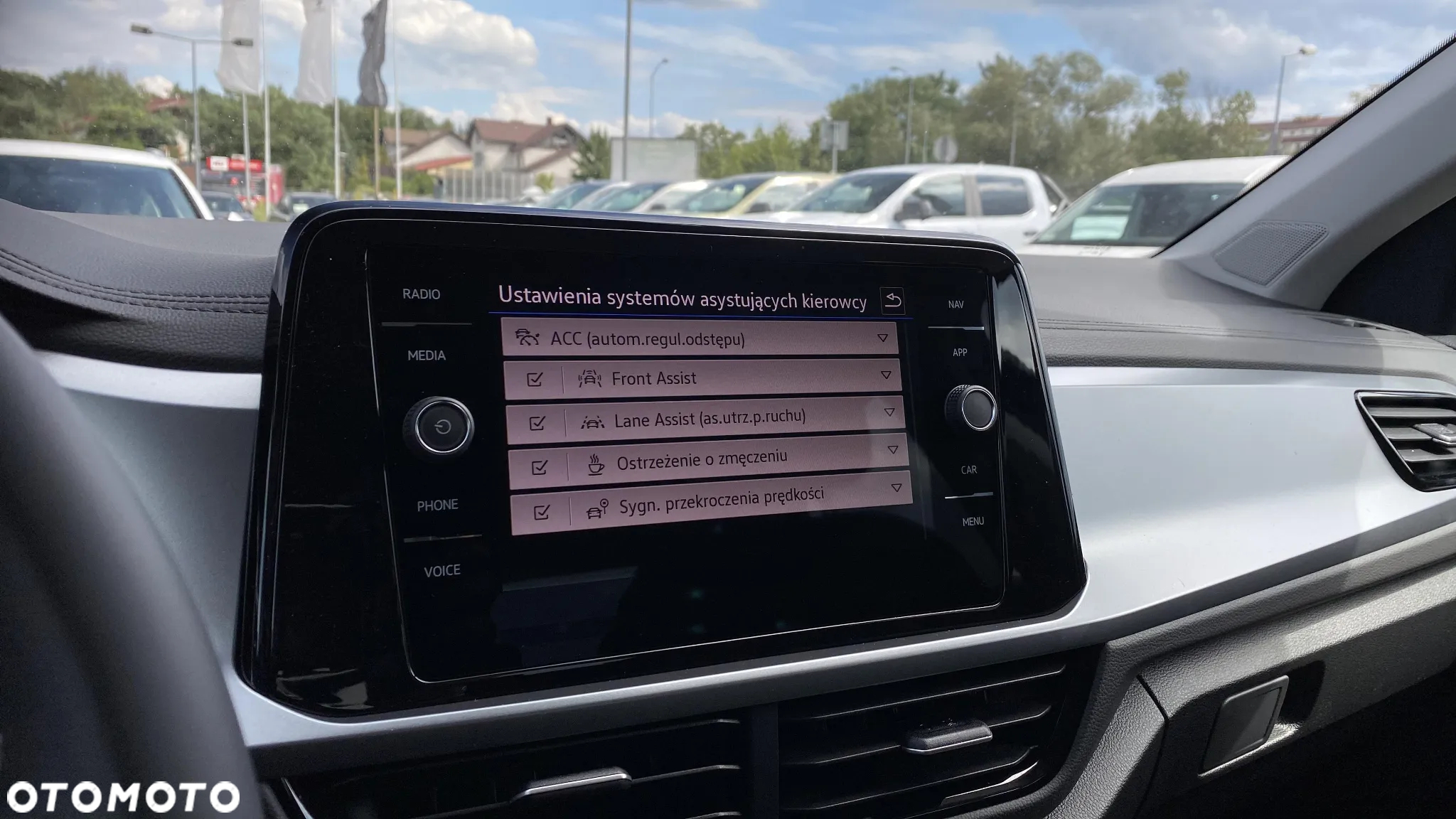 Volkswagen T-Roc 1.5 TSI Life Plus - 16