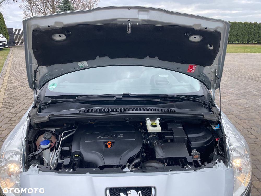 Peugeot 5008 HDI FAP 150 Family Plus - 31