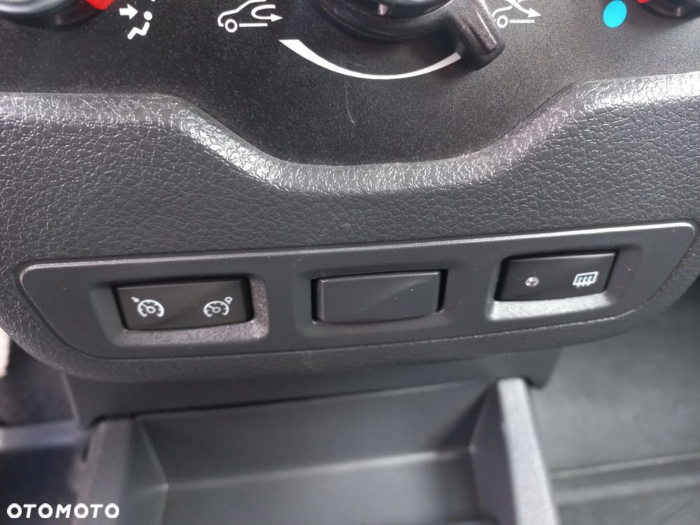 Dacia Lodgy Blue dCi 115 (7-Sitzer) Stepway - 23