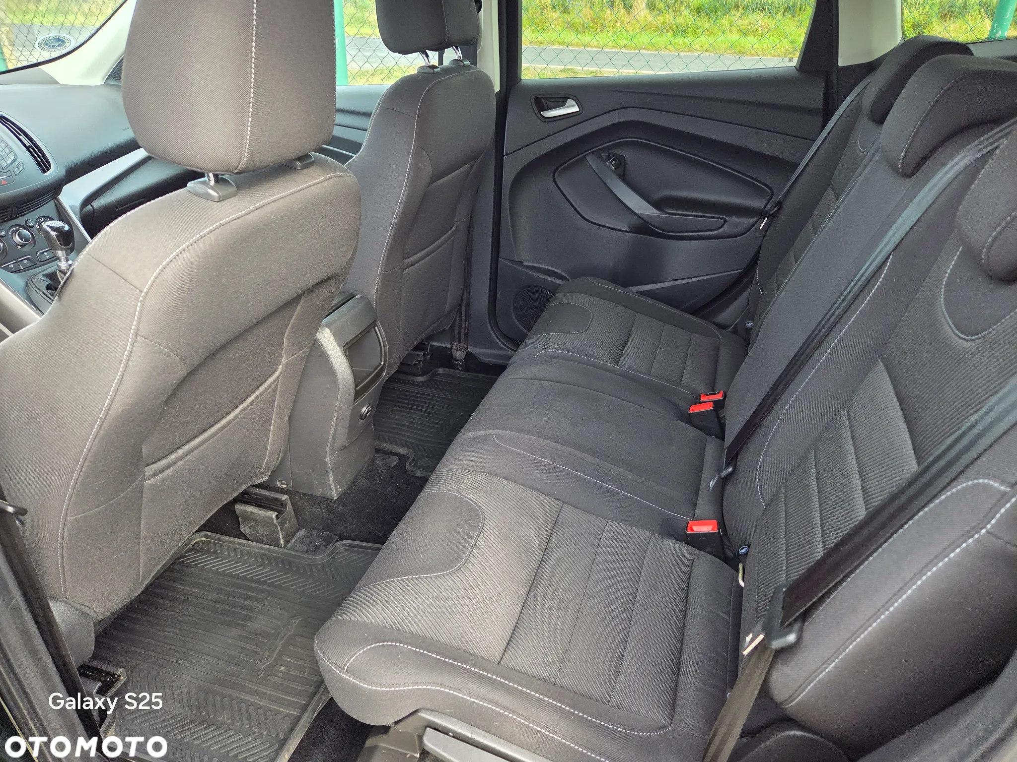 Ford Kuga - 11