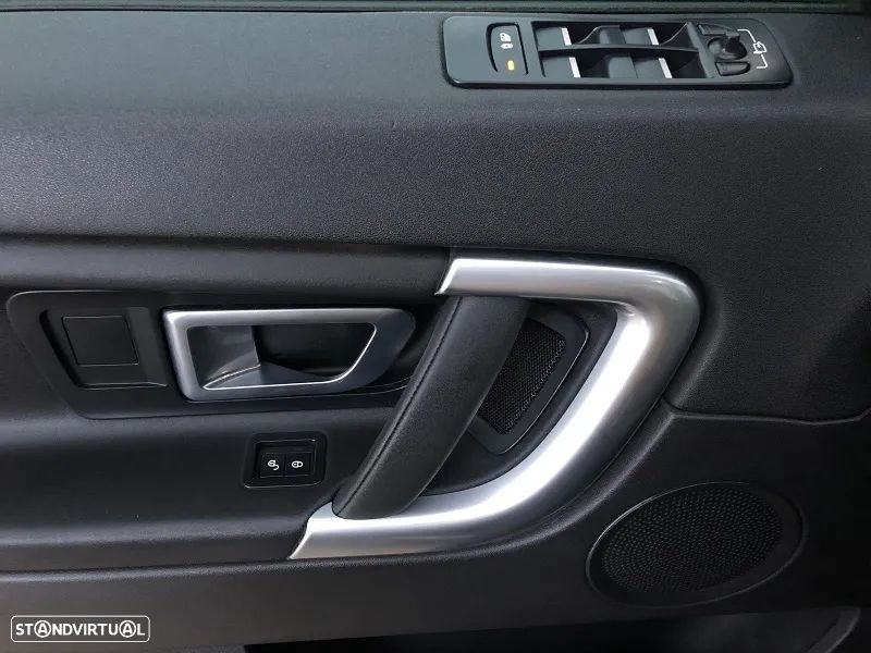 Land Rover Discovery Sport 2.0 eD4 HSE - 11