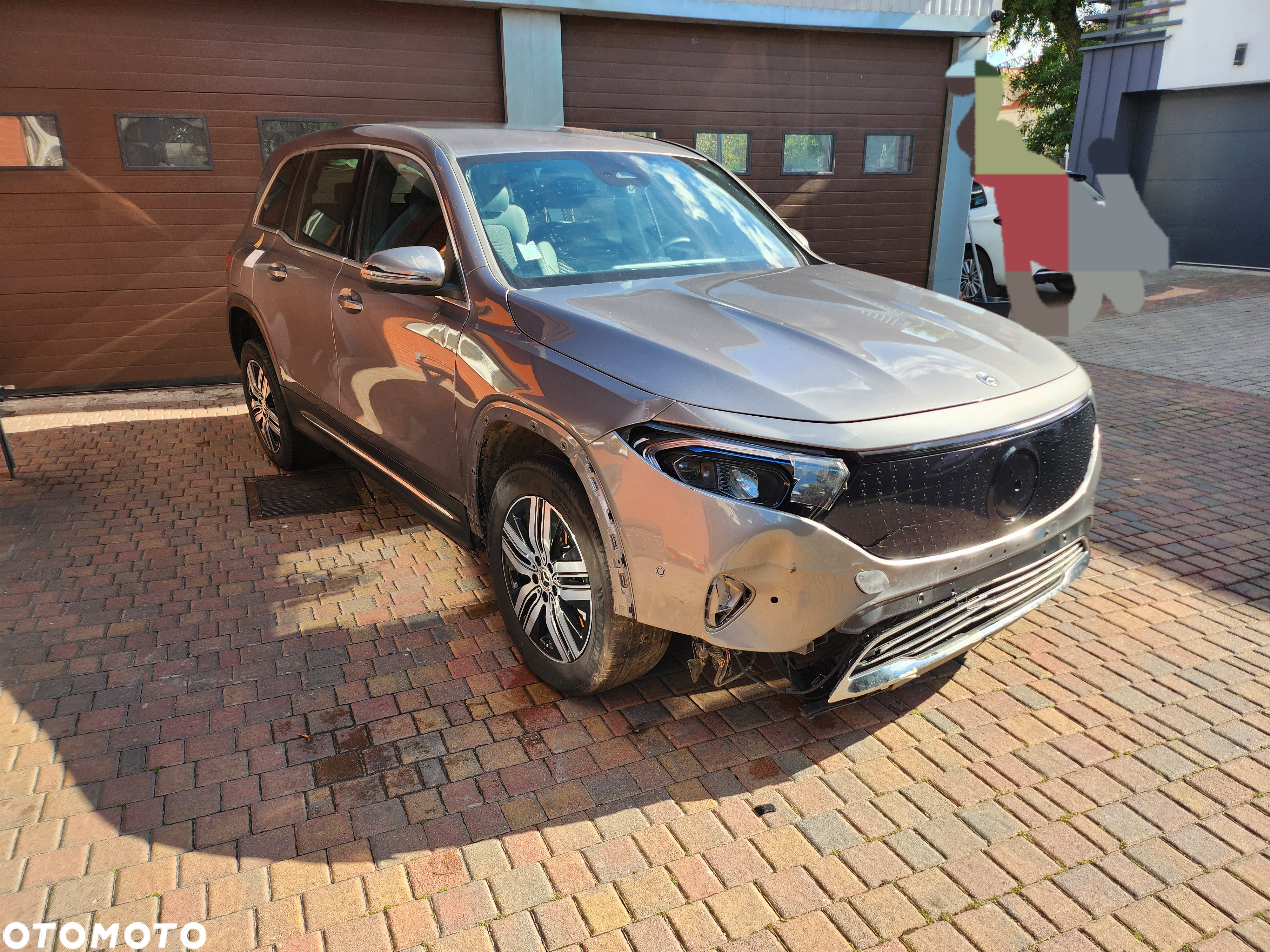 Mercedes-Benz EQB 250+ Progressive - 2