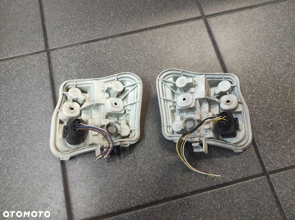 WKŁAD LAMPY AUDI A3 8P LIFT LED PRAWY LEWY W BŁOTNIK 8P4945258D 8P4945257D CAŁE SPRAWNE OE WYSYŁKA !!!!! - 2