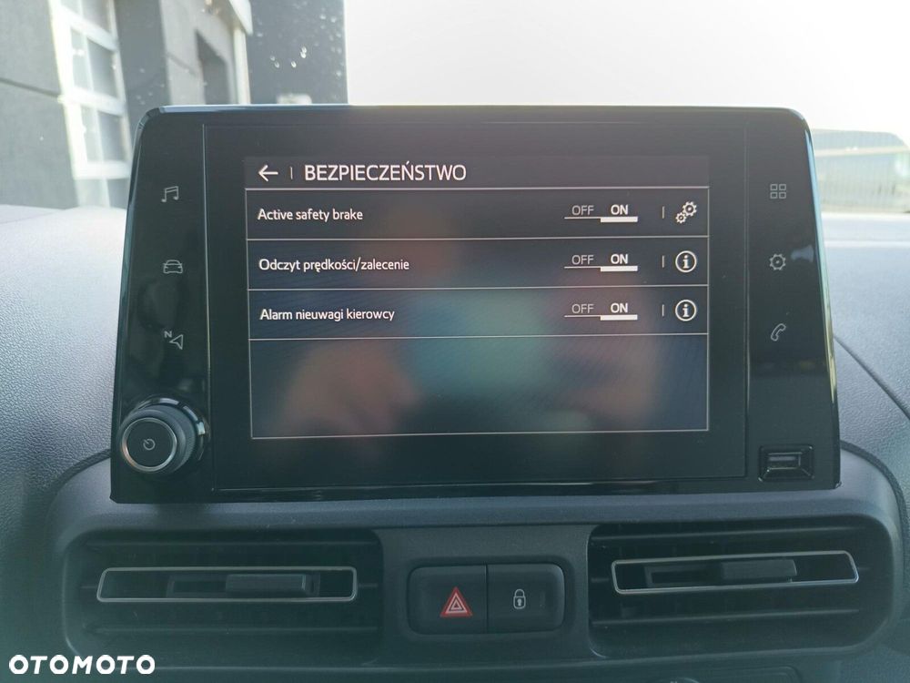 Toyota Proace City Verso Long 1.2 D-4T Business - 26