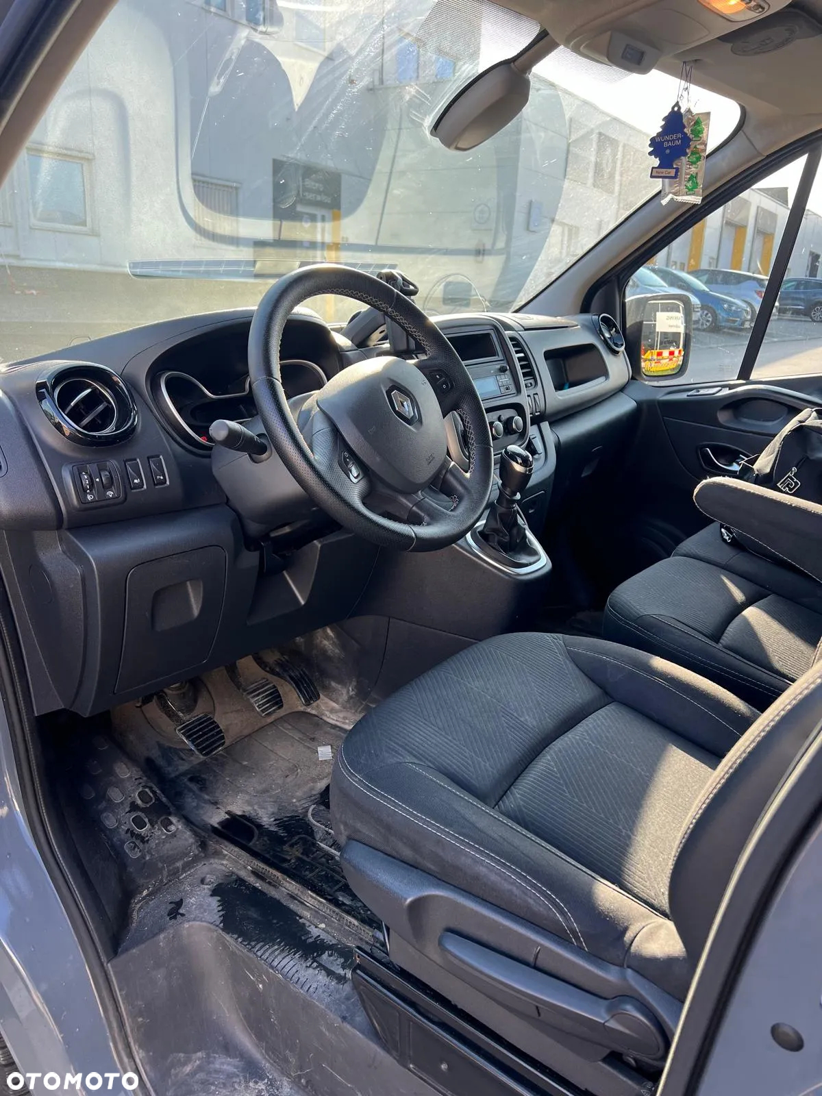 Renault Trafic - 8
