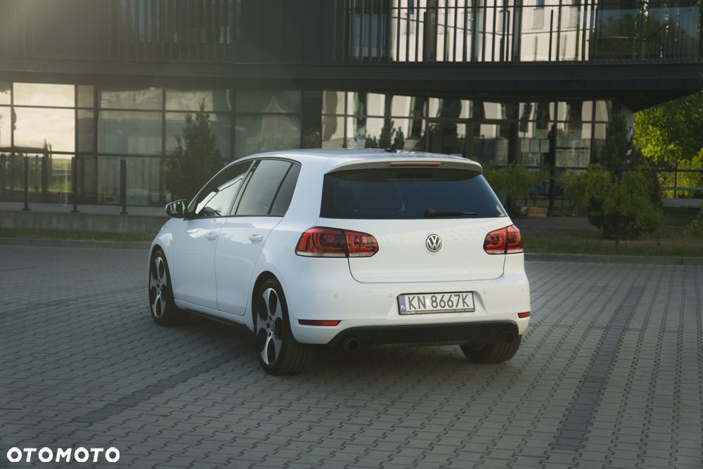 Volkswagen Golf 2.0 TSI GTI - 5