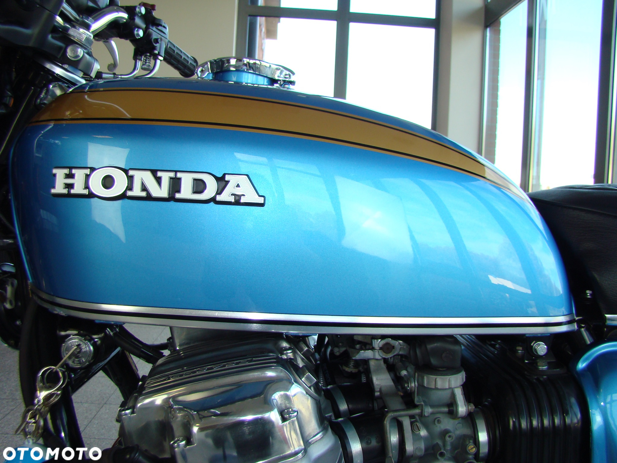 Honda CB - 4