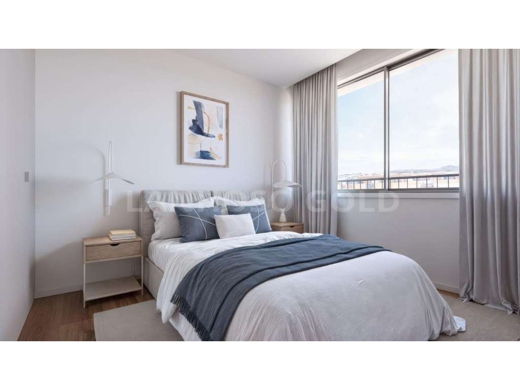 Apartamento T3 Novo com Suíte Master, Terraço e Piscina - Grande imagem: 4/16