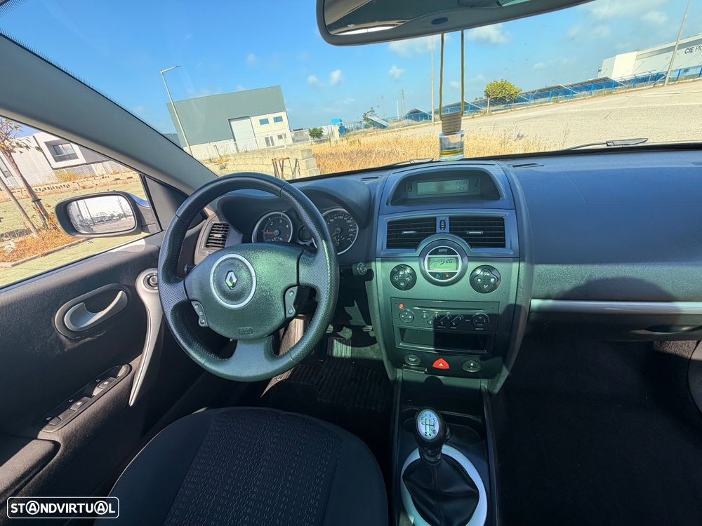 Renault Mégane CC 1.5 dCi Privilège Luxe - 11