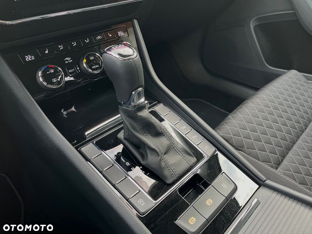 Skoda Superb 1.5 TSI ACT DSG Sportline - 18