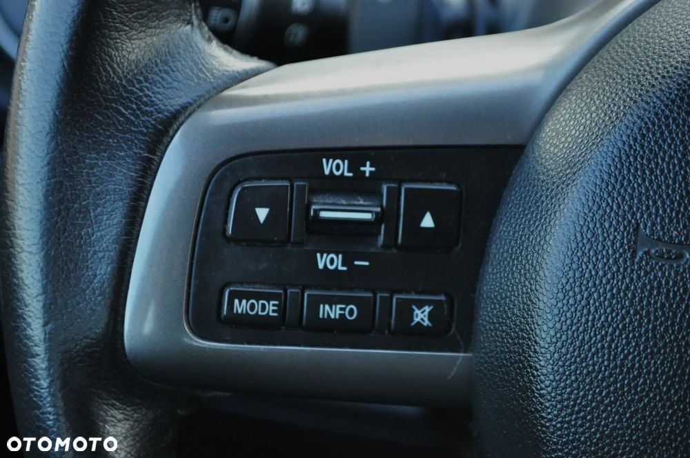 Mazda 2 1.3 Exclusive - 13