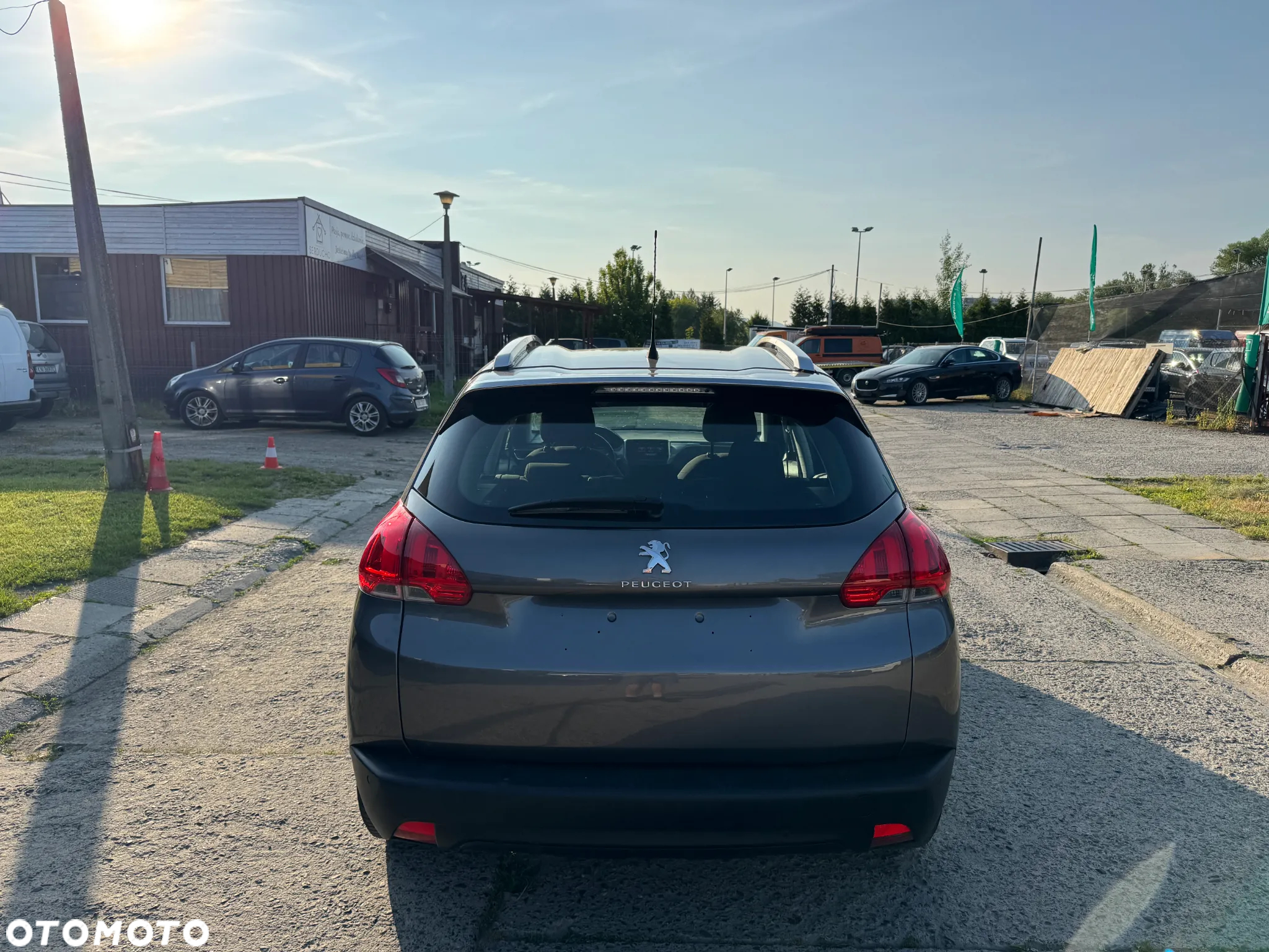 Peugeot 2008 1.6 e-HDi Active S&S - 4