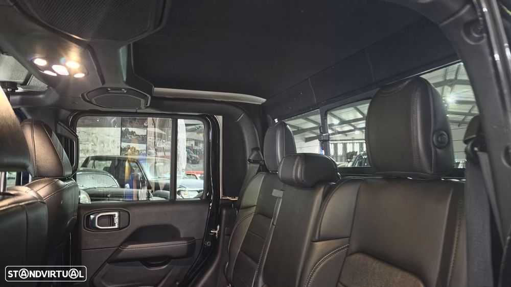 Jeep Gladiator 3.0V6 MultiJet AWD Auto Overland — fotografia 46
