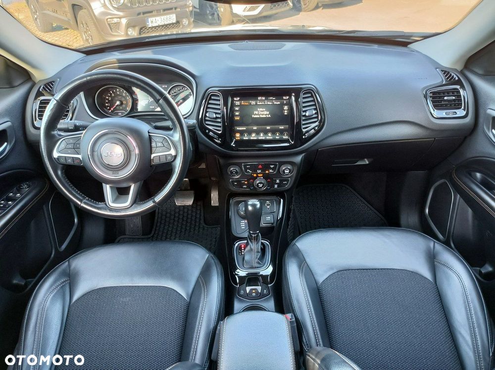 Jeep Compass - 18
