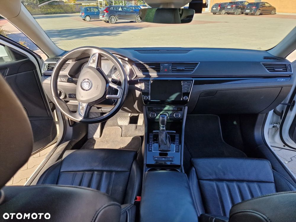 Skoda Superb 2.0 TSI L&K DSG - 8