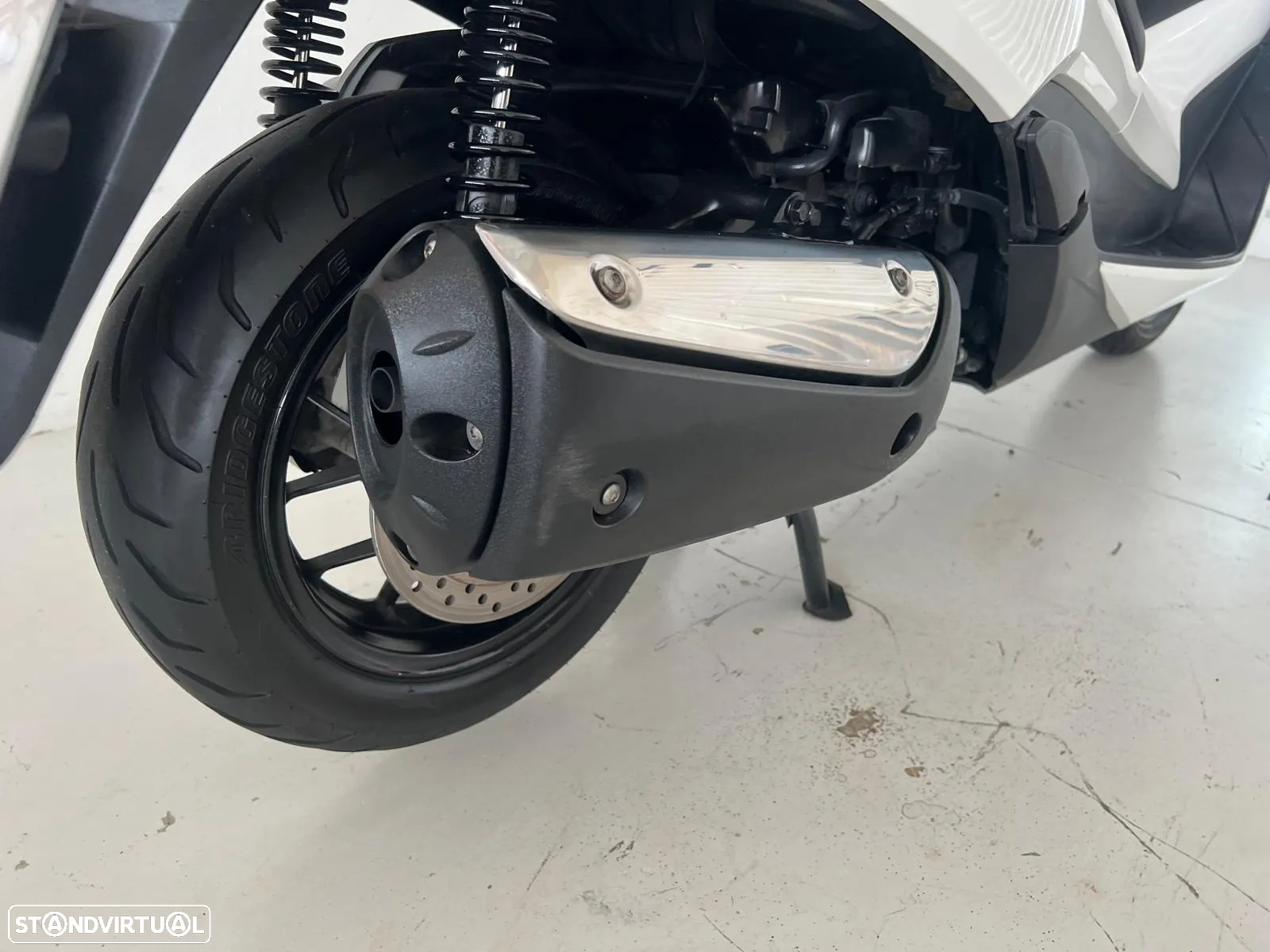 Honda Forza 300 - 11