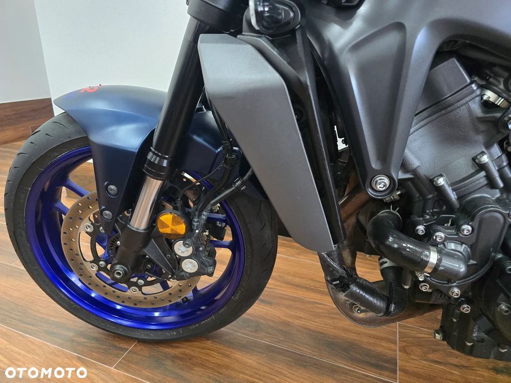 Yamaha MT - 13