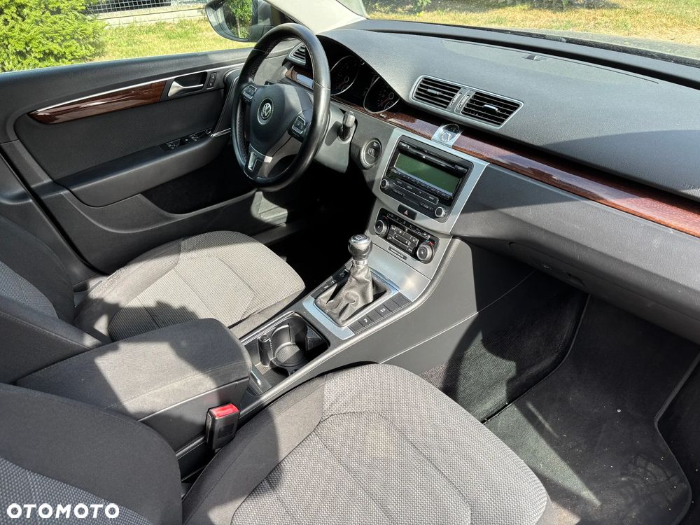 Volkswagen Passat Variant 2.0 TDI BlueMotion Technology Comfortline - 2