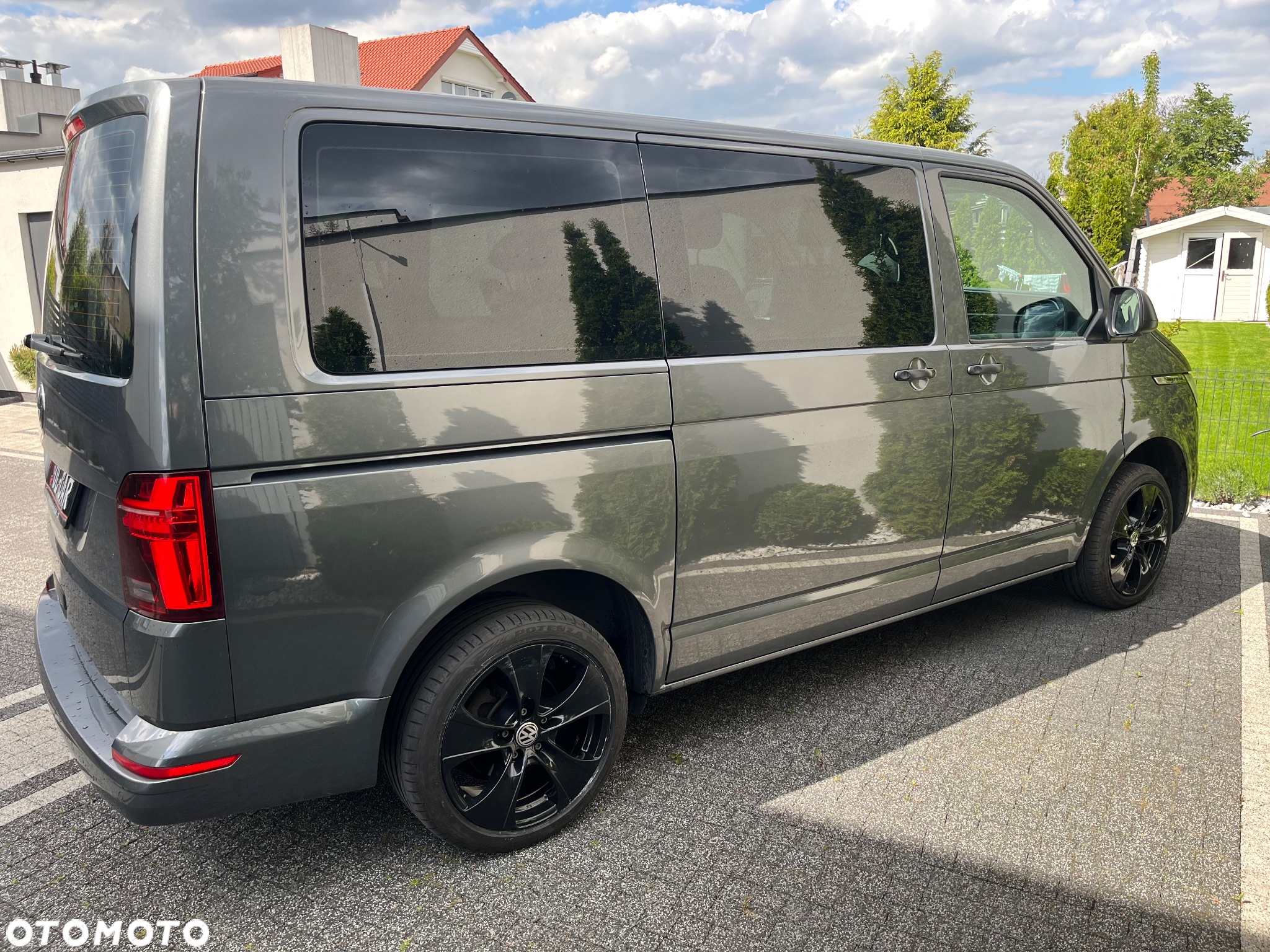 Volkswagen Multivan 6.1 2.0 TDI L1 Trendline DSG - 11