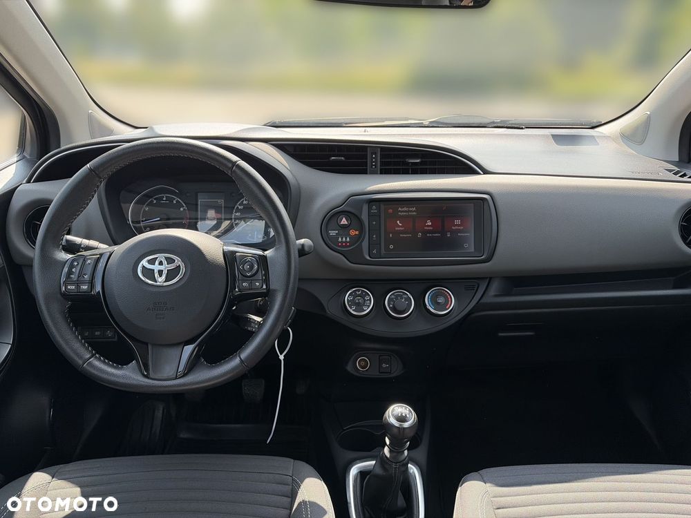 Toyota Yaris - 4