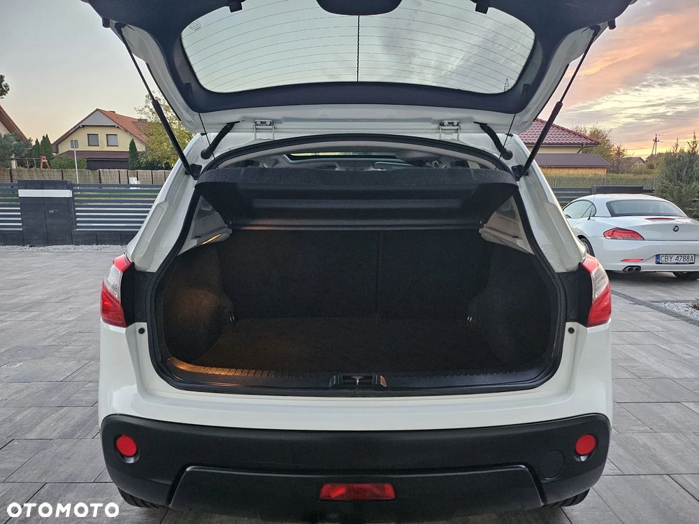 Nissan Qashqai - 16