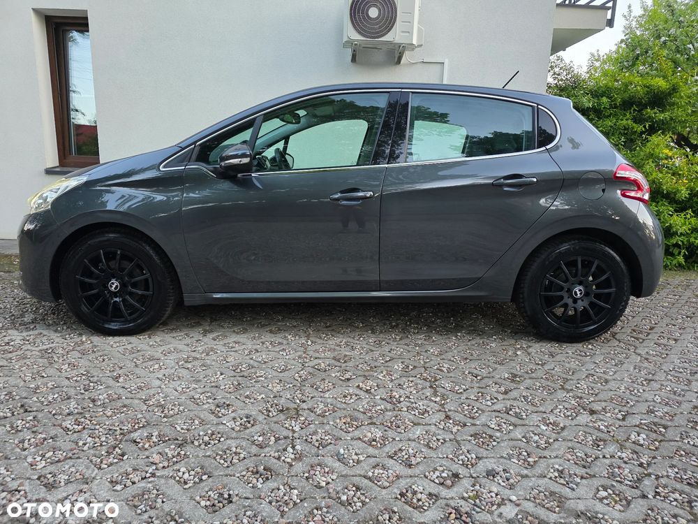 Peugeot 208 1.2 VTi Allure - 4