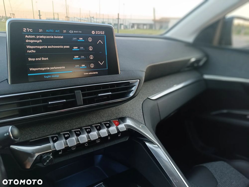 Peugeot 3008 1.6 BlueHDi Allure S&S EAT6 - 30