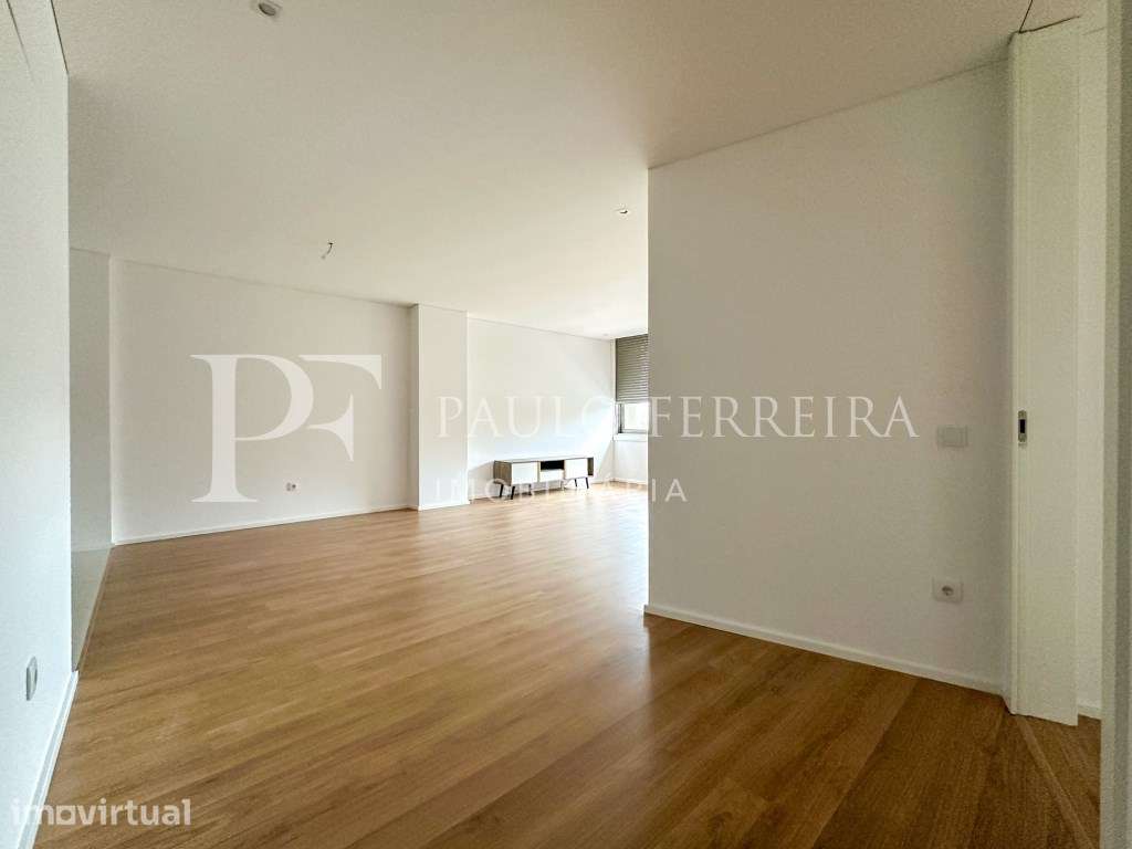 Apartamento T2 no centro de Famalicão - Grande imagem: 2/11