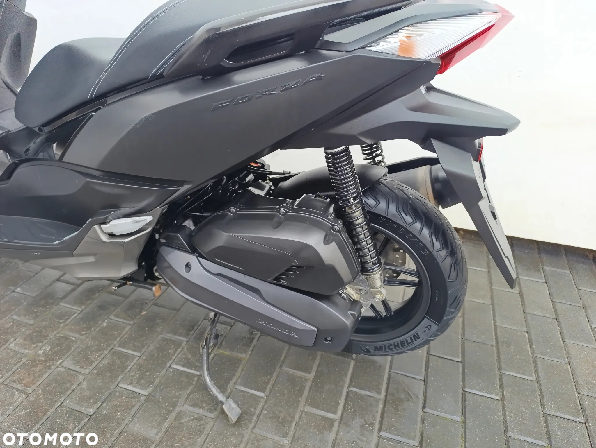 Honda NSS - 16