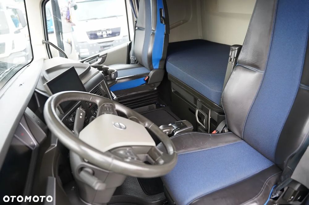 Volvo FH 460 / XXL / + CHŁODNIA SCHMITZ / 2 OSIE PODNOSZONE / PO KONTRAKCIE SERWISOWYM / - 26