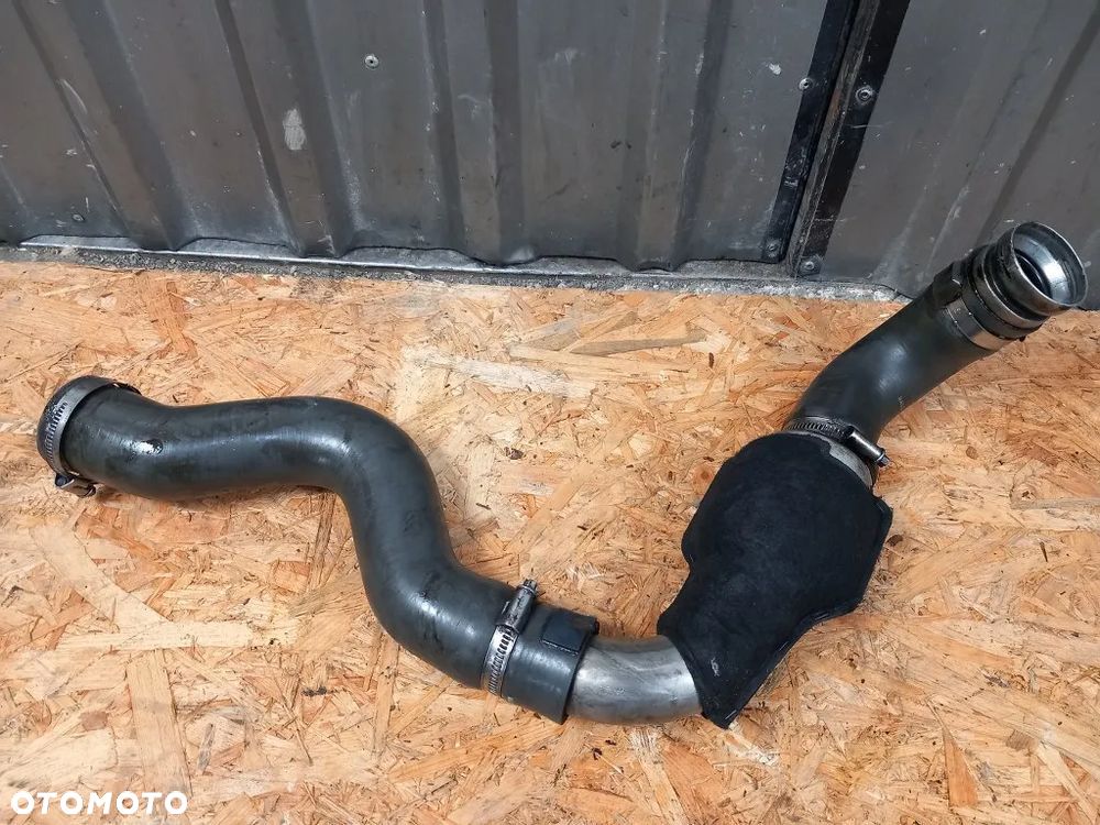 przewód powietrza intercooler rura wąż dolot opel vivaro trafic primastar 2006-2014 lift 2.5 dci - 2