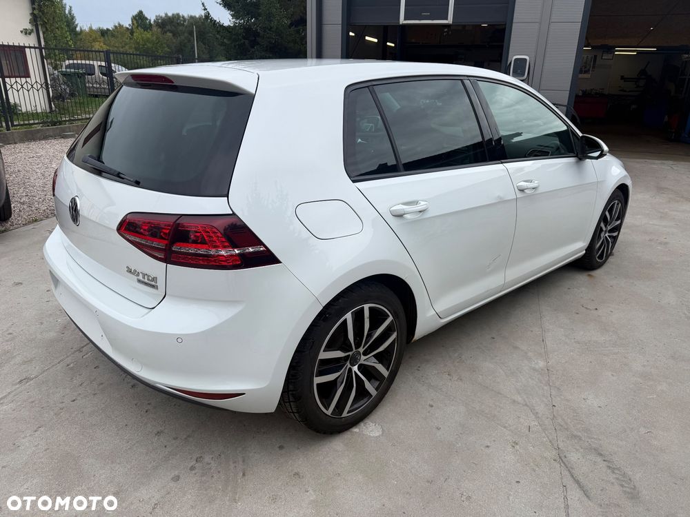 Volkswagen Golf 2.0 BlueTDI Highline - 11