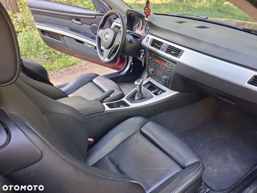 BMW Seria 3 320d DPF Edition Fleet Sport - 19