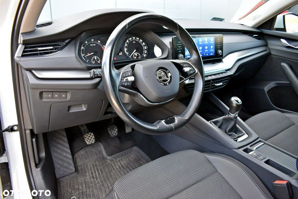 Skoda Octavia 1.5 TSI ACT Ambition - 11