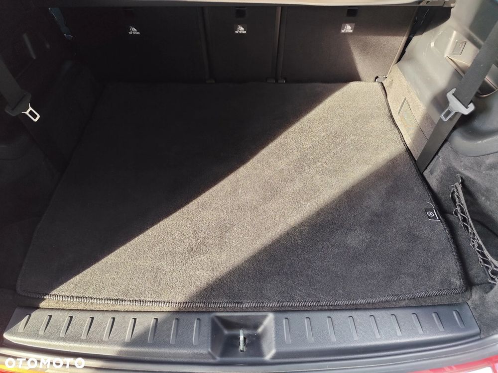 Mercedes-Benz GLB 250 4Matic 8G-DCT AMG Line Advanced Plus - 19