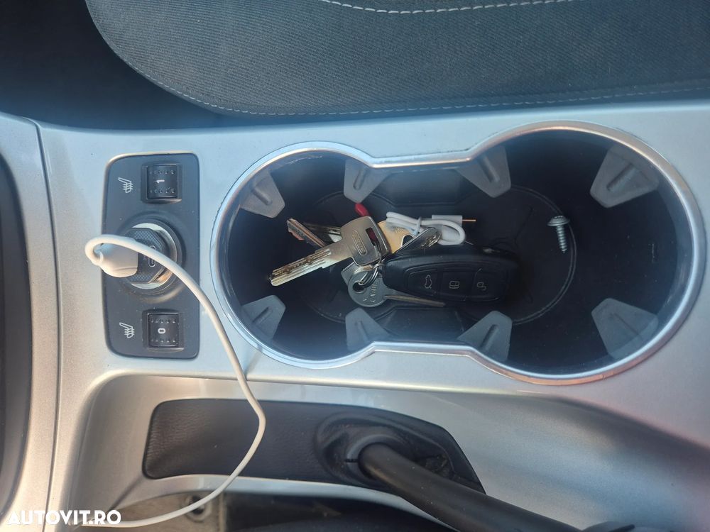 Ford C-Max - 16